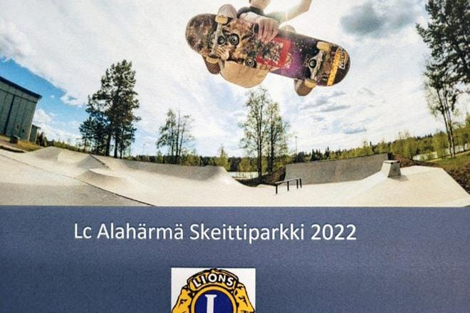 Lapsille ja nuorille lisää ulkoliikuntamahdollisuuksia: Lions Club Alahärmä kertoi skeittiparkkihankkeesta marraskuun alussa. Hanke on edennyt ripeästi.