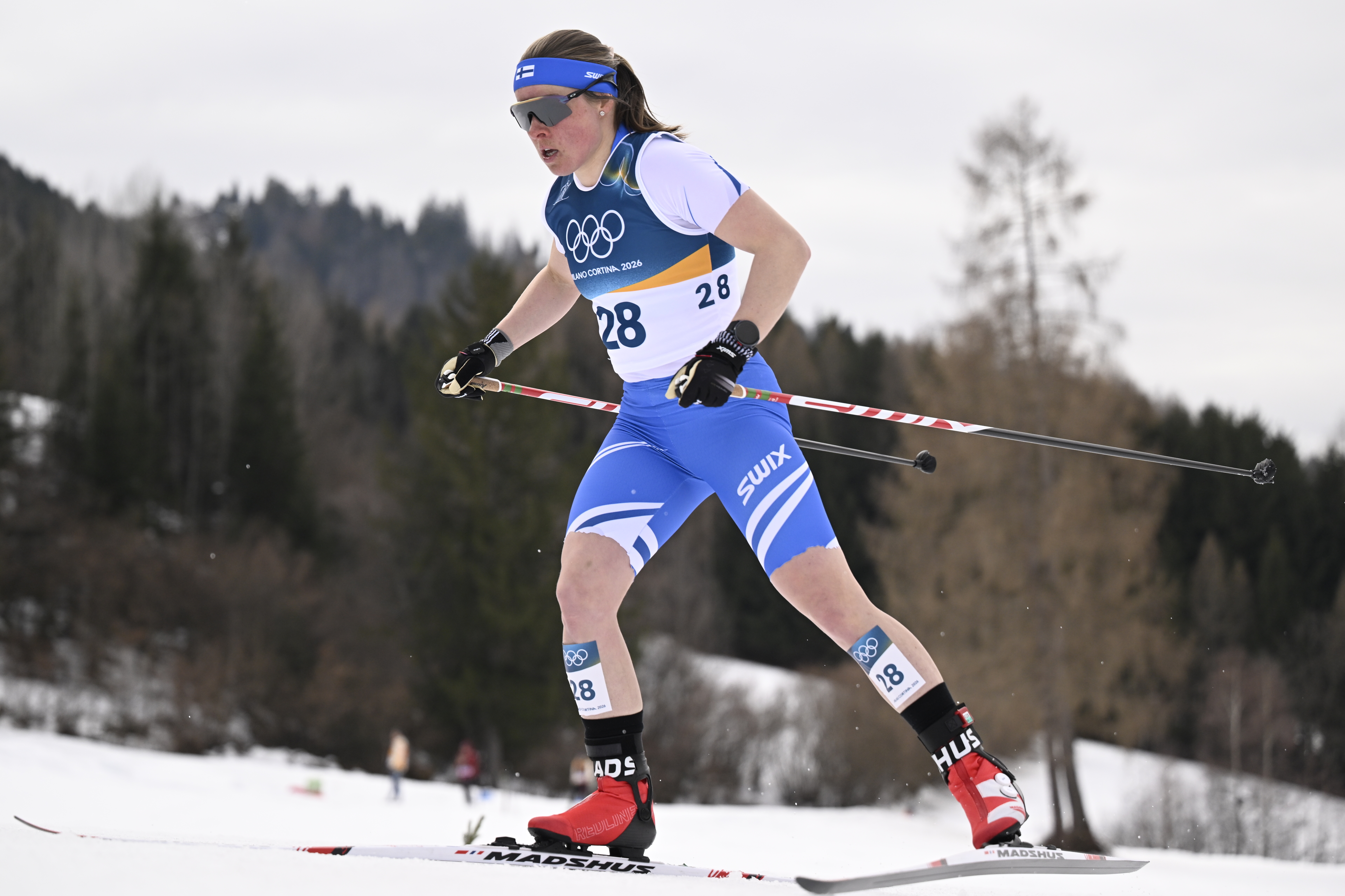 Krista Pärmäkoskelta yllätyspaluu olympiajoukkueeseen – Suomella ei ole sairastumisten jäljiltä kuin kolme hiihtäjää kisojen päätösmatkalle