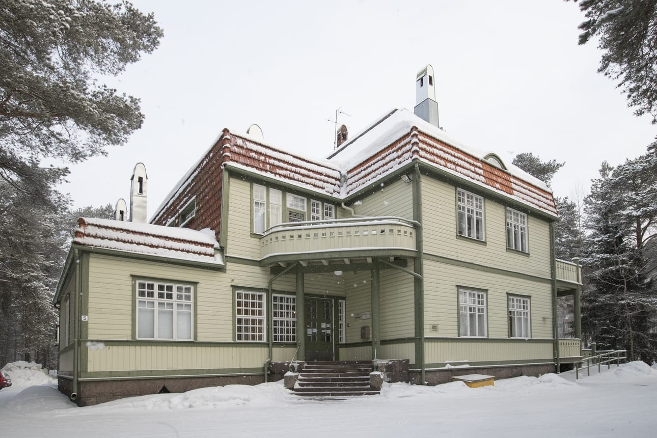 Hermosairaala rakennettiin 1900-luvun alussa. Nyt siellä toimii Tuiran neuvola, joka siirtyy vuoden päästä Tuiran hyvinvointikeskukseen entisen Tuirankartanon paikalle.