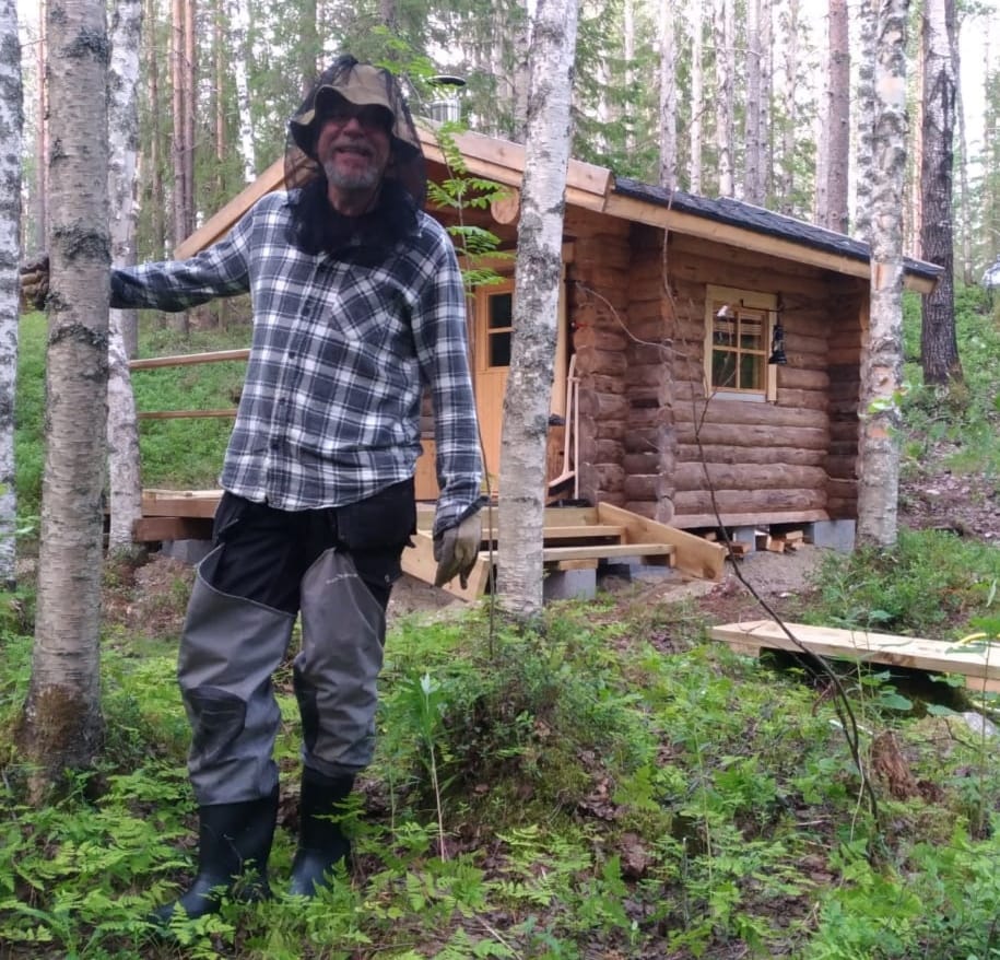 Jatkossa Antti-Jussi Oikarinen aikoo keskittyä mökkeilyyn, mökkitalkkarille riittää omalla mökillä töitä.