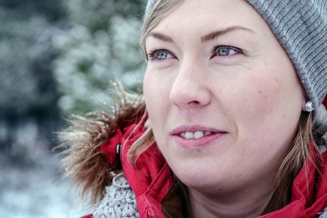Akuutissa perehdytään selkäkipuihin. Helenan selkäkivut alkoivat jo 13-vuotiaana. Hän on kärsinyt vaikeasta vaivasta jo kymmenen vuotta. KUVA: Yle Kuvapalvelu