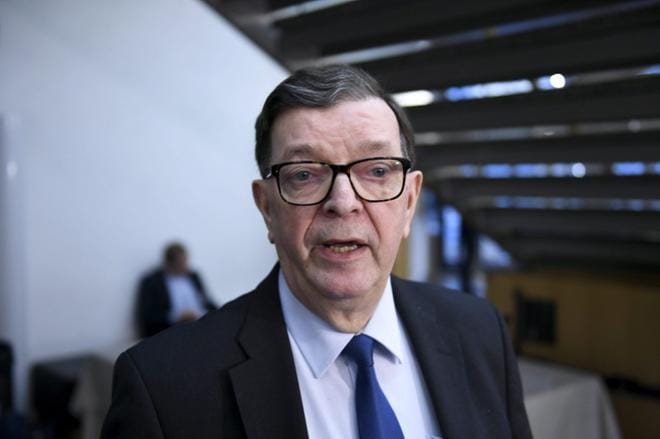 Seitsemän tähden liikkeen puheenjohtaja Paavo Väyrynen. LEHTIKUVA / MARTTI KAINULAINEN