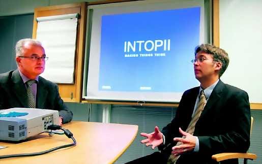 Huipulla ollaan. Intopii Oy:n toimitusjohtaja Janne Hetemaa ja Oulutech Oy:n toimitusjohtaja Martti Elsilä sanovat, että oululainen konenäköosaaminen on maailmalla arvostettua ja alan huippua.