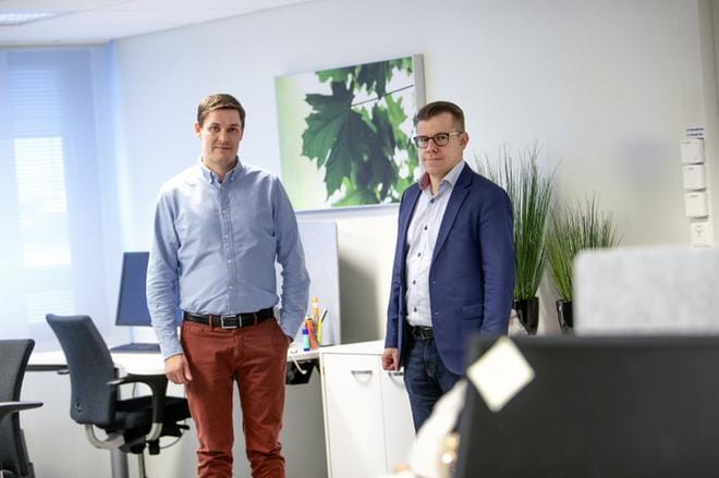 Pohjois-Karjalasta kotoisin oleva Nordean maatalousjohtaja Henrik Nuuttila työskenteli aiemmin OP-ryhmässä. Tuure Malkamäki johtaa Nordean maa- ja metsätalousyksikköä Etelä-Pohjanmaalla.KUVA: JAAKKO ELENIUS