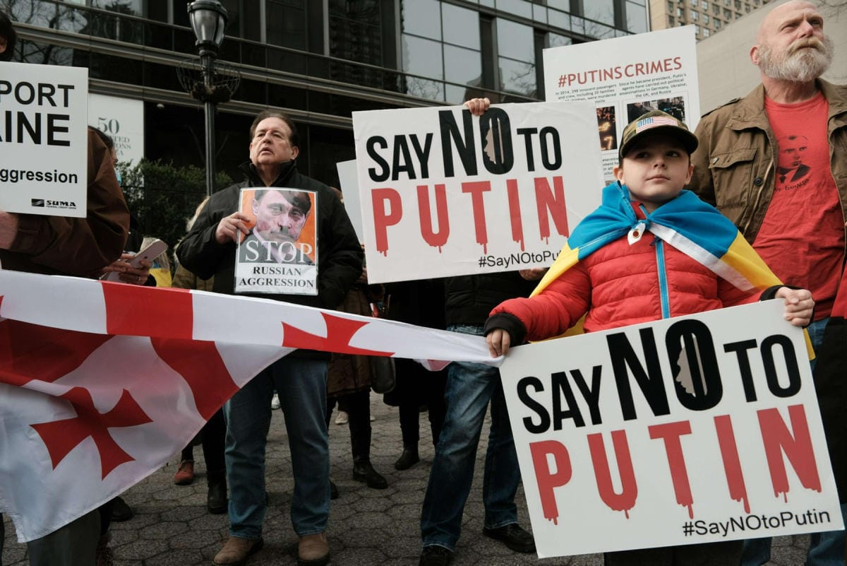 Ulkoministeriön edustajan mukaan Yhdysvallat uskoo, että Ukrainan kriisi voidaan ratkaista vastuullisesti ainoastaan diplomatian ja dialogin kautta. LEHTIKUVA / Getty Images / AFP