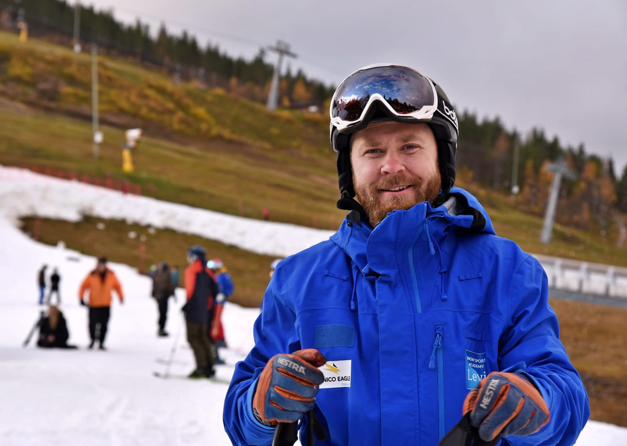 Jos Levi Snow Sport Academyn päävalmentaja-koordinaattorilta Jukka Markkaselta kysytään, Sport Business Lapland -koulutus on ollut tervetullut lisä urheilu- ja liikunta-alojen koulutustarjontaan. ”Harrastetoimintaa ja valmennusta tehdään yhä harvemmin vapaaehtoispohjalta, jolloin kulut kasvavat. Seuroissa tarvitaan vahvaa liiketoimintaosaamista, jotta toiminta olisi kestävällä pohjalla."