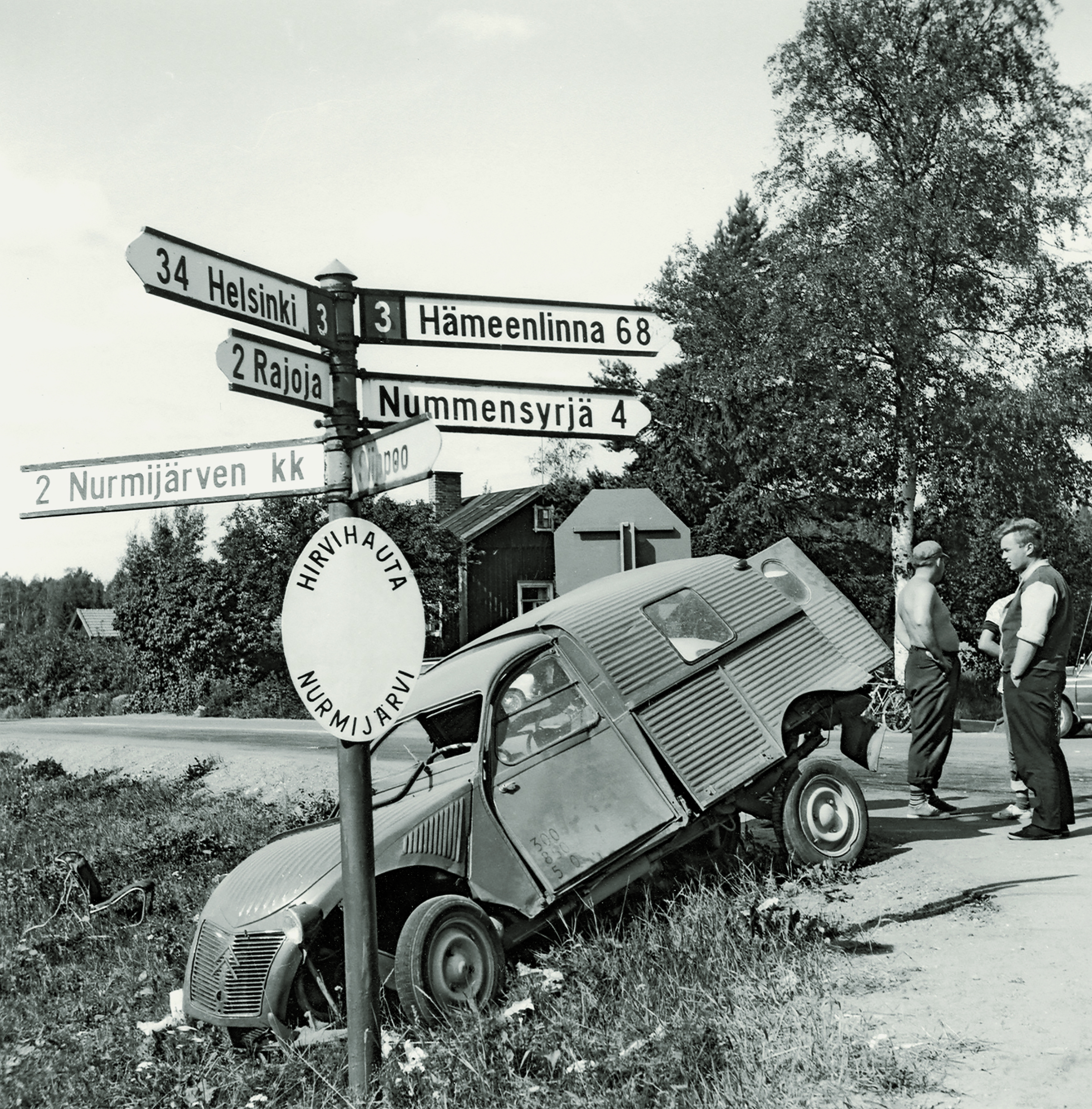 Tienviittojen kirjaimet ovat olleet samanlaisia jo vuodesta 1938 lähtien –Kirjainmalli TVH on ongelmallinen tiellä liikkujan näkökulmasta