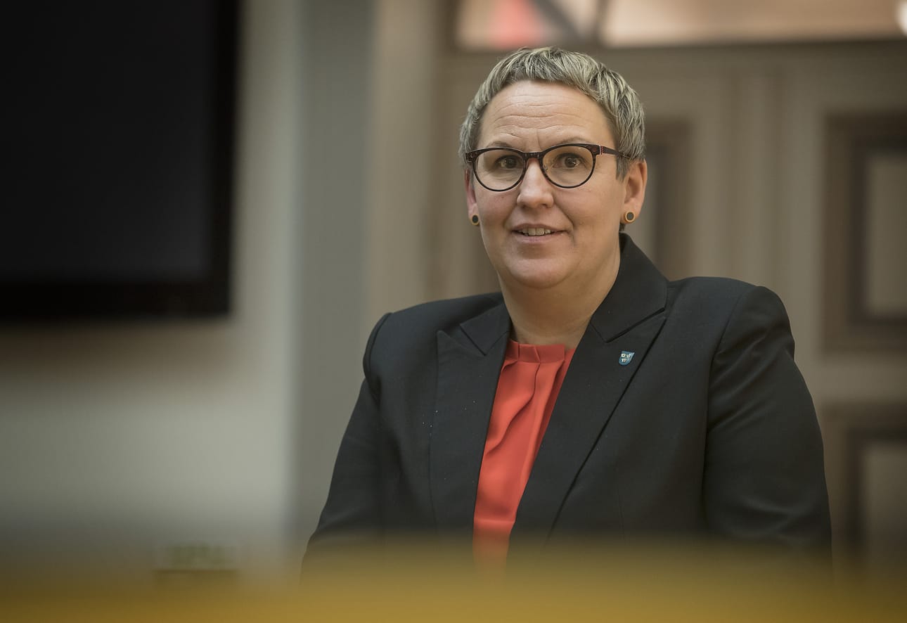 Tyrnävän kunnanjohtaja Marjukka Manninen kisasi SRL:n puheenjohtajuudesta.
