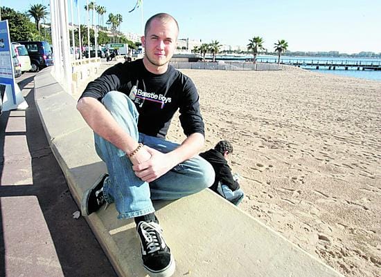 Don Johnson Big Bandin Tommy Lindgren Cannesissa Midem musiikkimessujen avajaispäivänä.