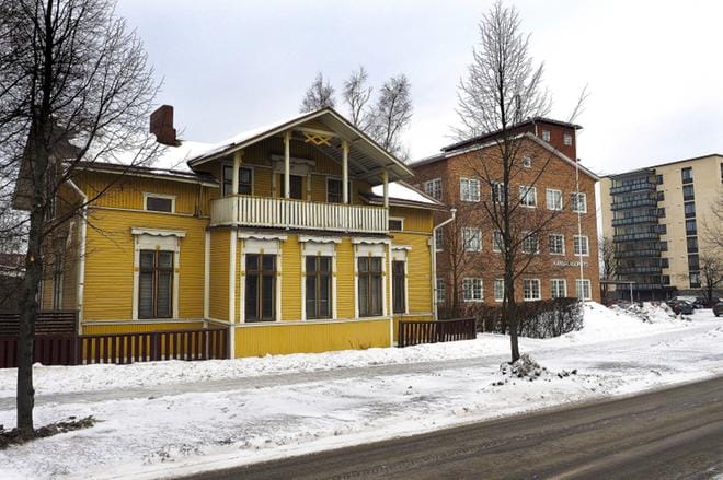 Suutari Salmen talon kohtalo ratkeaa tänä kesänä tai viimeistään syksyllä. Kuva Jussi Mustikkamaa