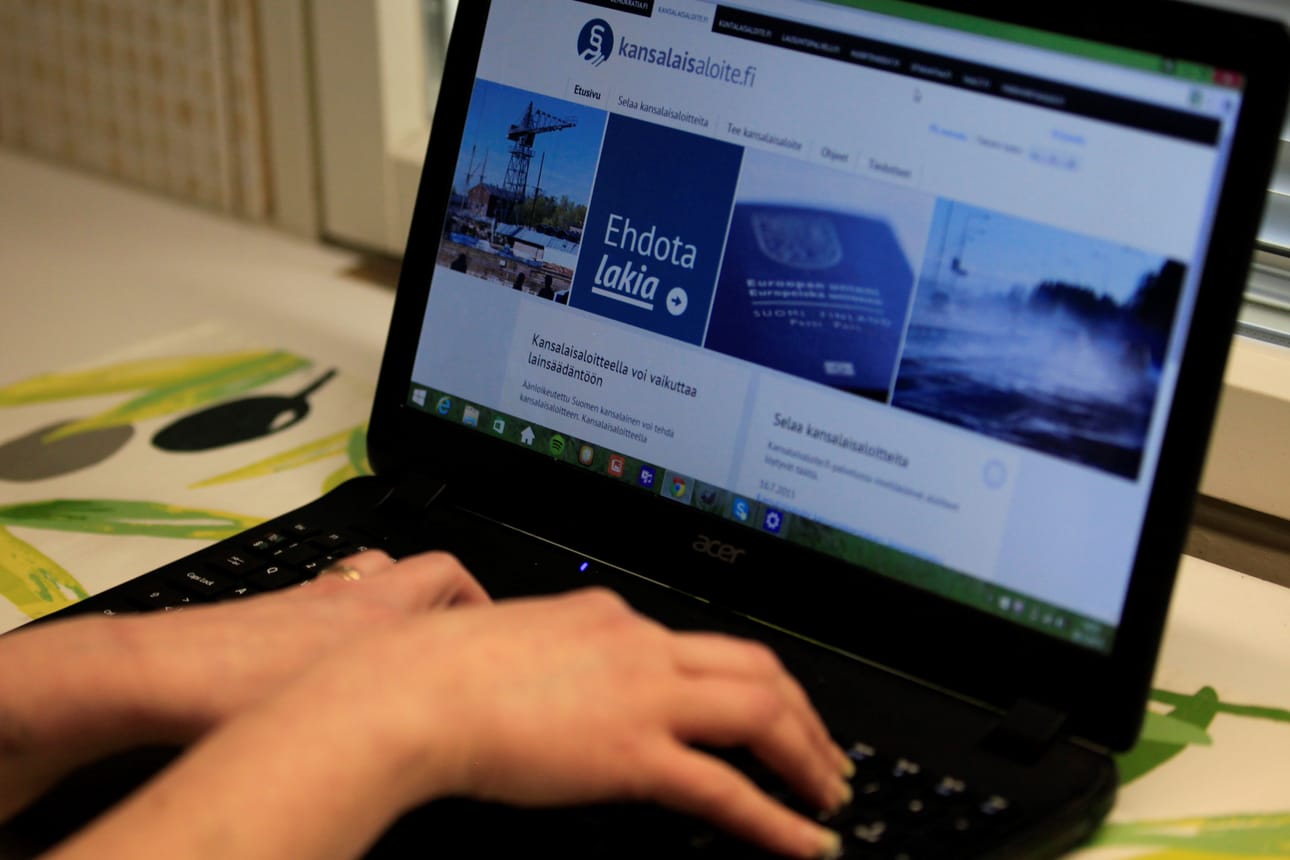 Kansalaisaloitteita voi tehdä ja allekirjoittaa kansalaisaloite.fi-sivustolla.