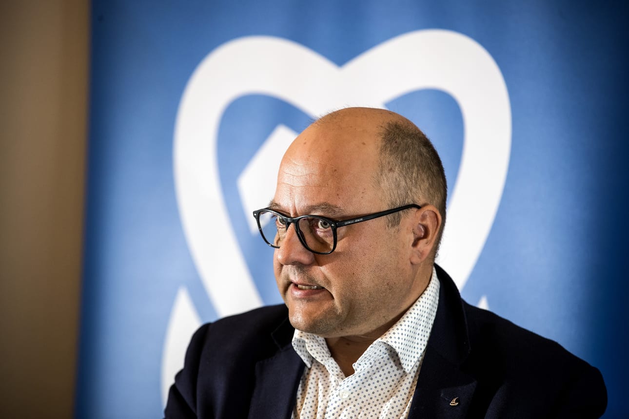 – Ei voi sanoa, että olisimme turhautuneet odotteluun. Kehitämme koko ajan myös omia menettelyjämme. Olemme valmiita tekemään töitä, kun materiaalia meille toimitetaan, projektipäällikkö Janne Nevalainen Säteilyturvakeskuksesta sanoo.