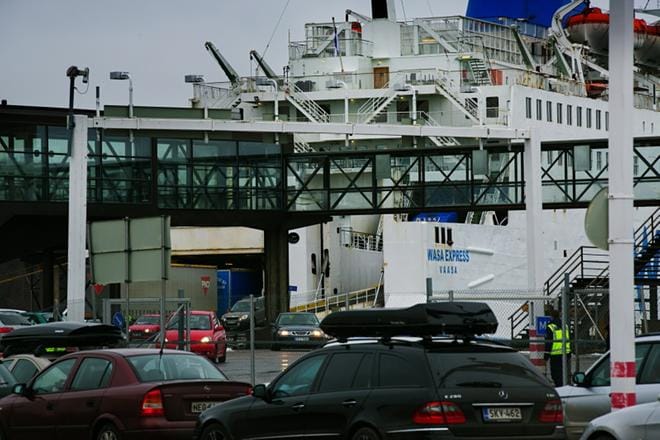 Wasaline-yhtiön matkustajamäärä oli tammi-syyskuussa noin 175 000 matkustajaa, mikä on kahdeksan prosenttia enemmän kuin viime vuonna. Myös henkilöautojen ja rahdin määrä on lisääntynyt.