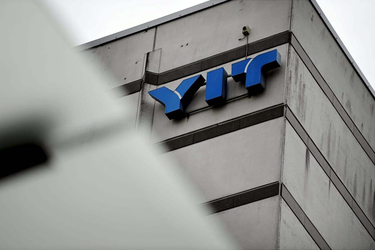 YIT:n oikaistu liikevoitto vuoden toisella neljänneksellä laski 14 miljoonaan euroon, kun se vuotta aiemmin oli 25 miljoonaa euroa. LEHTIKUVA / Antti Aimo-Koivisto