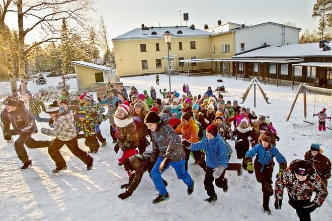 Kasvavassa Ahonkylän koulussa on totuttu tulemaan toimeen remonttien keskellä. KUVA: HEIKKI HAKANEN
