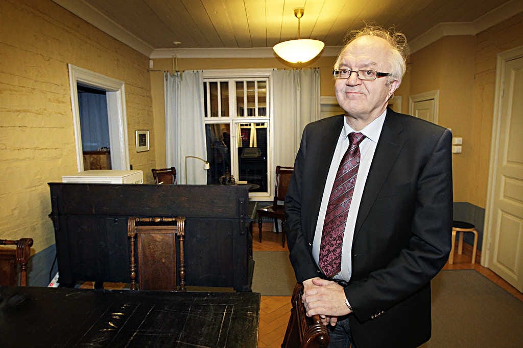 Pelastakaa lapset ry:n ylilääkäri Jari Sinkkonen on luennoinut ennenkin Oulussa.