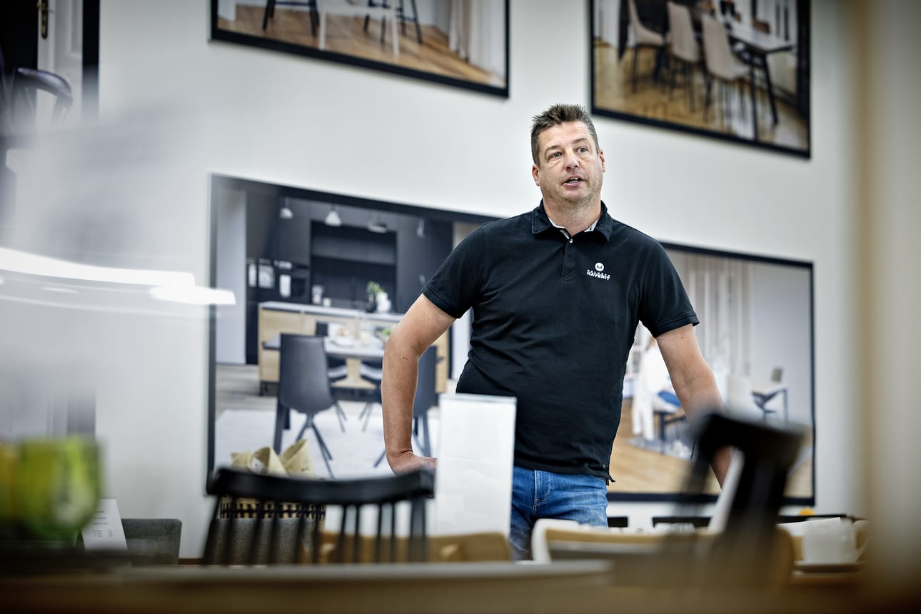 Kaluste-Kavereiden kauppias Juha Alanen uskoo, että uuteen arvonlisäverokantaan totutaan nopeasti.