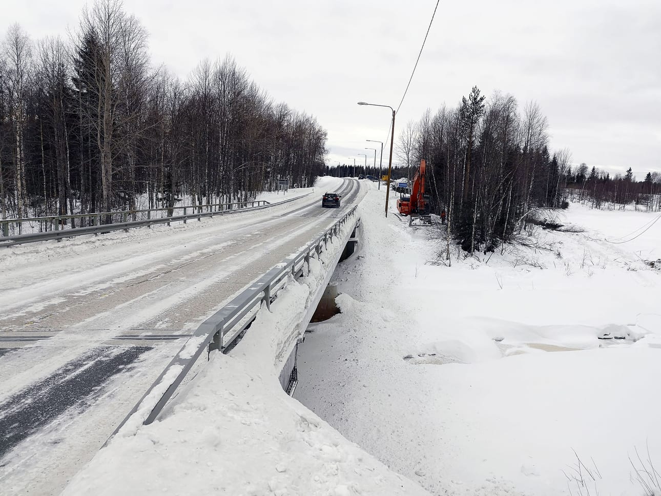 Martimojoen silta 22.2.2019. Työt alkoivat puuston poistolla.