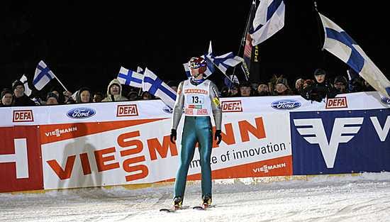 Suomen joukkue hyppäsi kolmanneksi