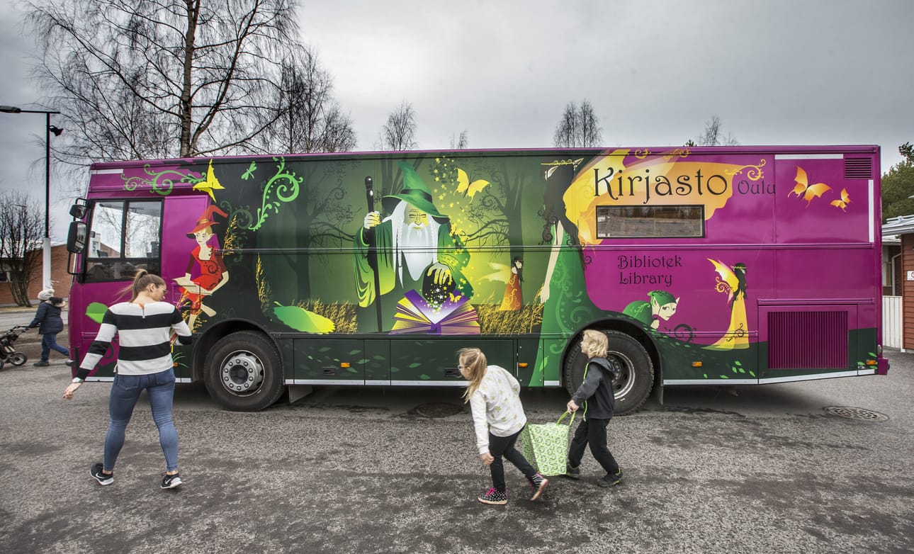 Onneli on Oulun kirjastoautojen kuopus.