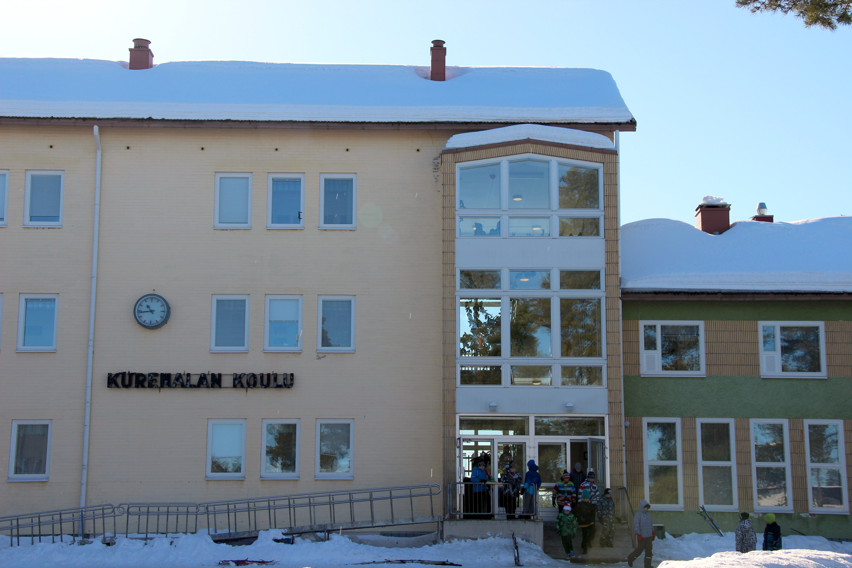 Kurenalan koulun liepeille suunnitellaan uutta kauppapaikkaa ja sisäänajoliittymää keskustaan. Kauppapaikan suunnittelu on osa keskustan yleiskaavoitusta, joka on ollut vireillä pitkään.
