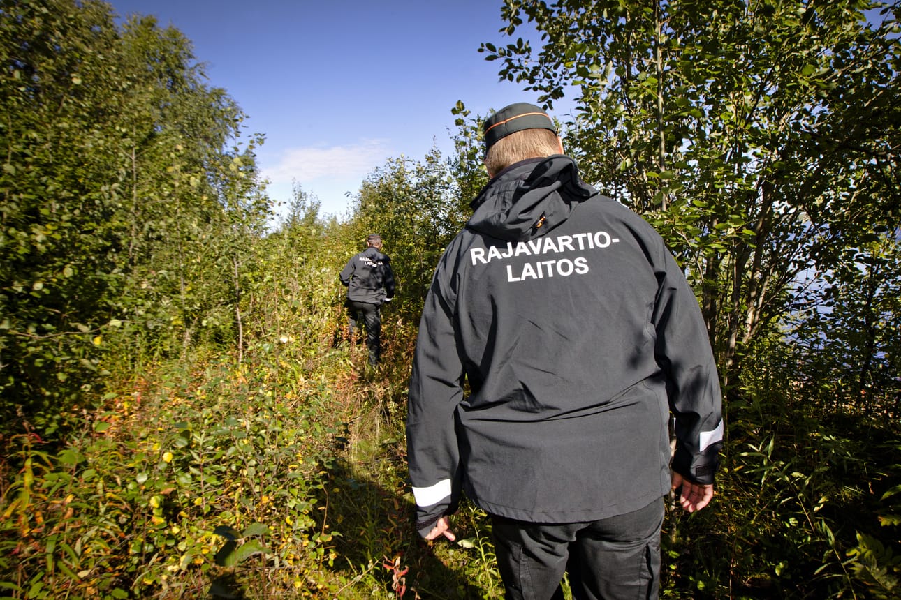 Rajavartiolaitoksen partio otti kiinni Venäjältä Suomeen luvatta tulleen miehen Pohjois-Karjalassa. Kuvituskuva.
