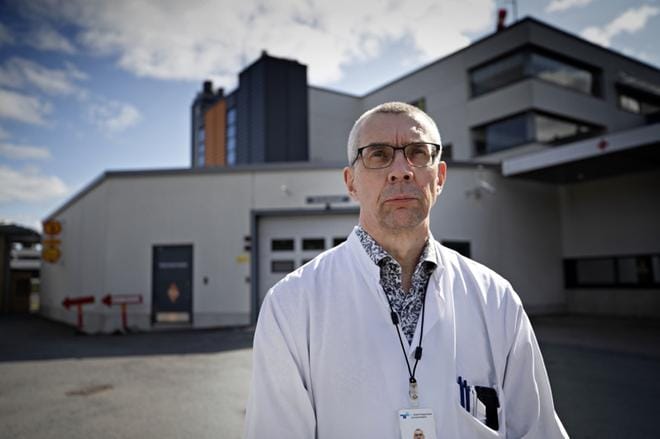 Osastonylilääkäri Raimo Jokisalo Etelä-Pohjanmaan sairaanhoitopiiristä kertoo, että viime viikon tartuntaluvut ovat isoja. ARKISTOKUVA: TANJA KORPELA