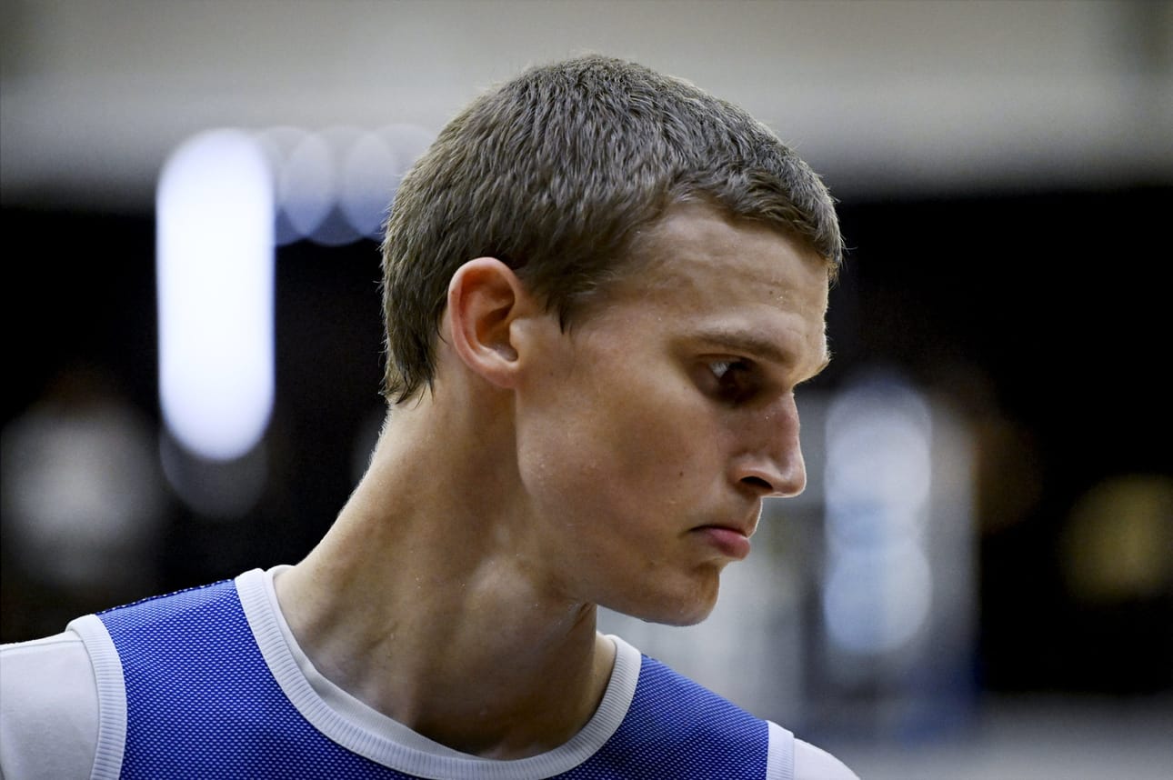 Lauri Markkaselle on luvassa melkoinen palkankorotus, kun hän allekirjoittaa seuraavan NBA-sopimuksensa. LEHTIKUVA / Antti Aimo-Koivisto