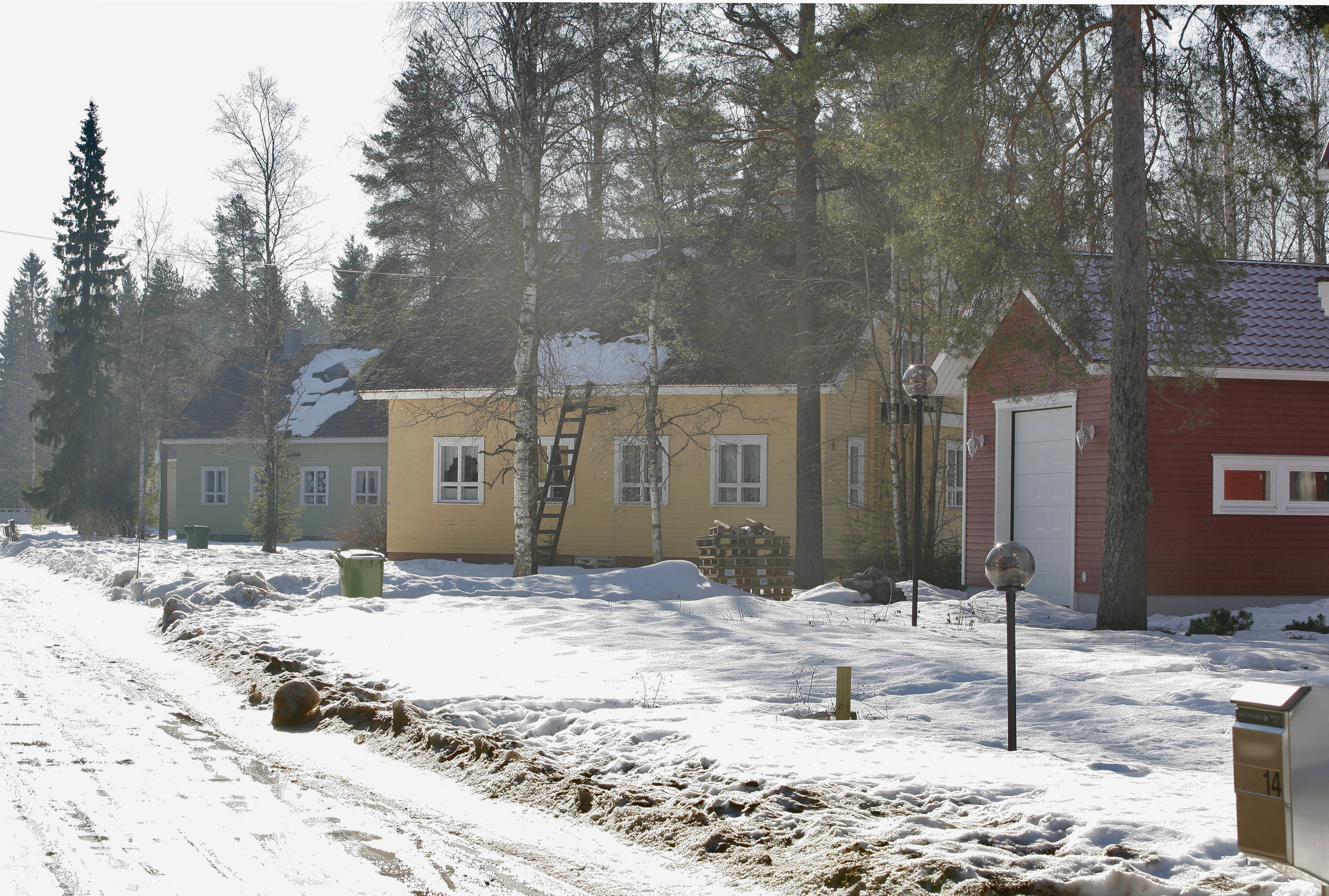 Vesi keitettävä Vihannin vanhassa kaivoskylässä – Lampinsaaren runkovesijohto rikkoutui kaivutöissä