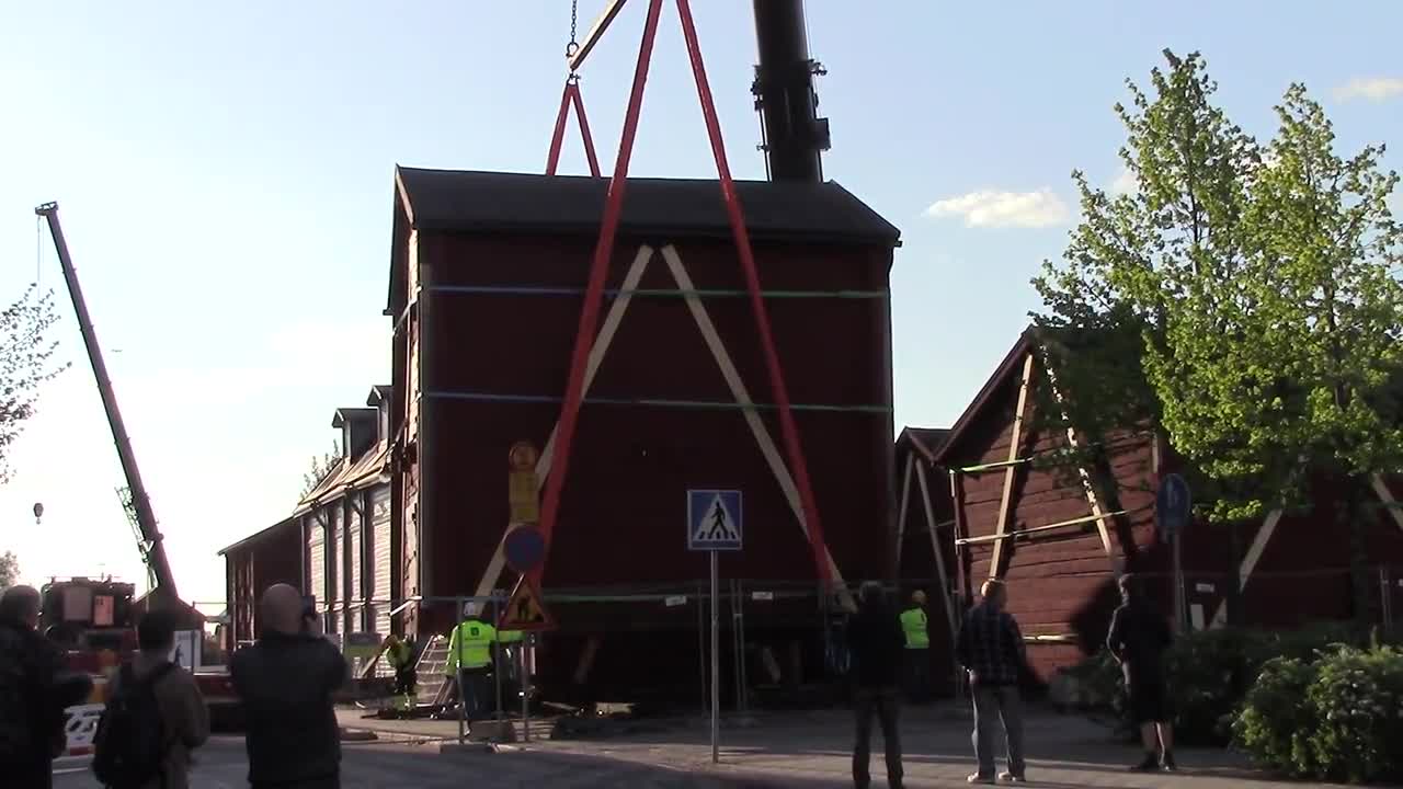 Toriaittojen siirtoa maanantaina