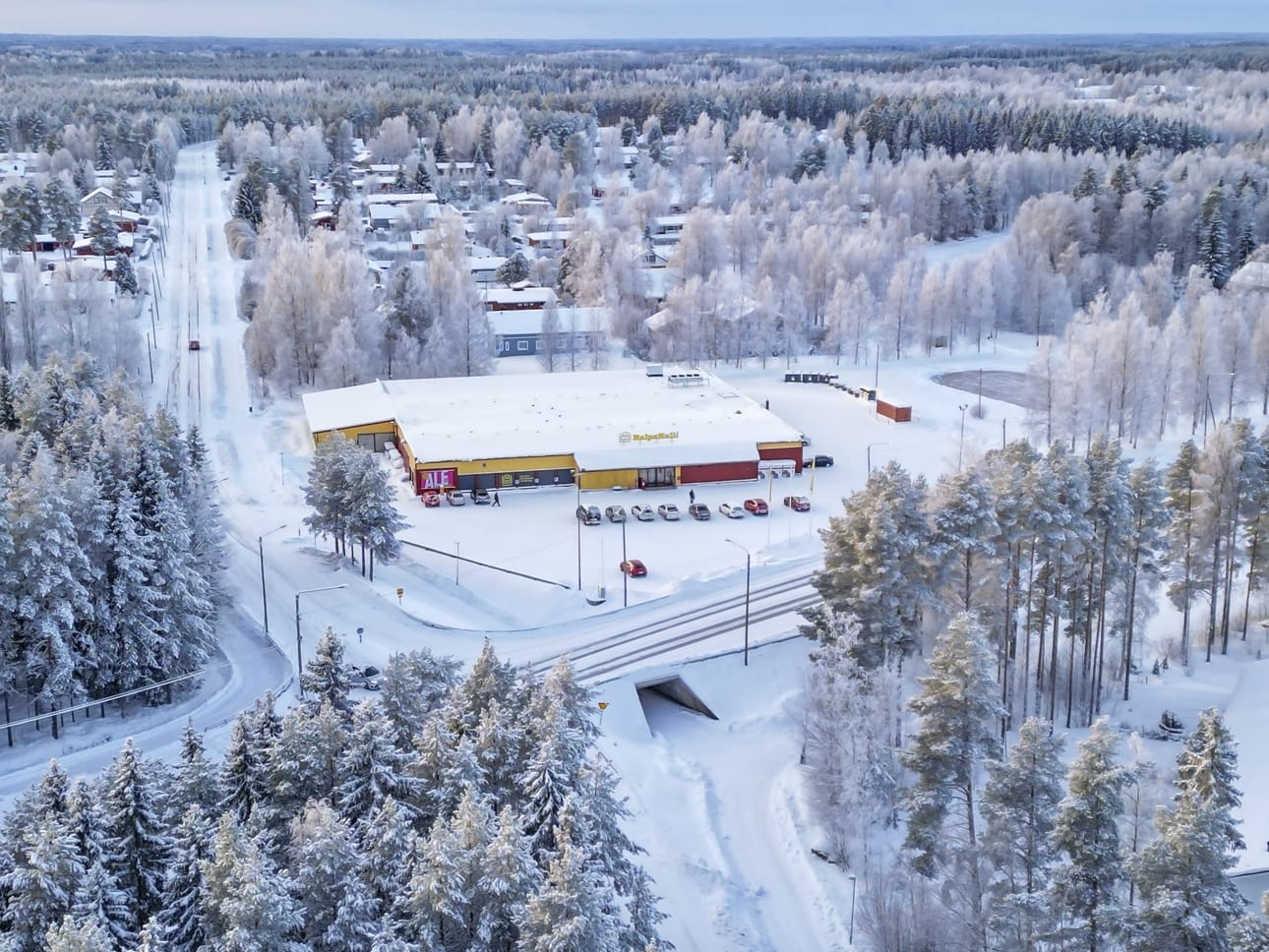 HalpaHalli-ketjulla on 35 myymälää. Alajärvellä on niistä yksi.