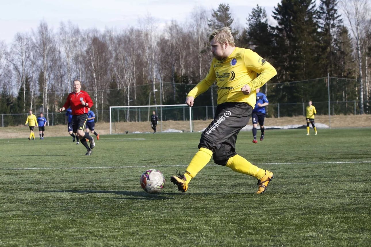 AS Moonin Marko Keinänen sinetöi lauantain kotivoiton viime minuuttien maalilla.