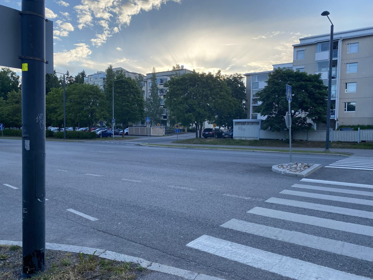 Poliisi tiedotti eilen, että onnettomuus tapahtui Raappavuorentiellä. LEHTIKUVA / Elias Peltonen