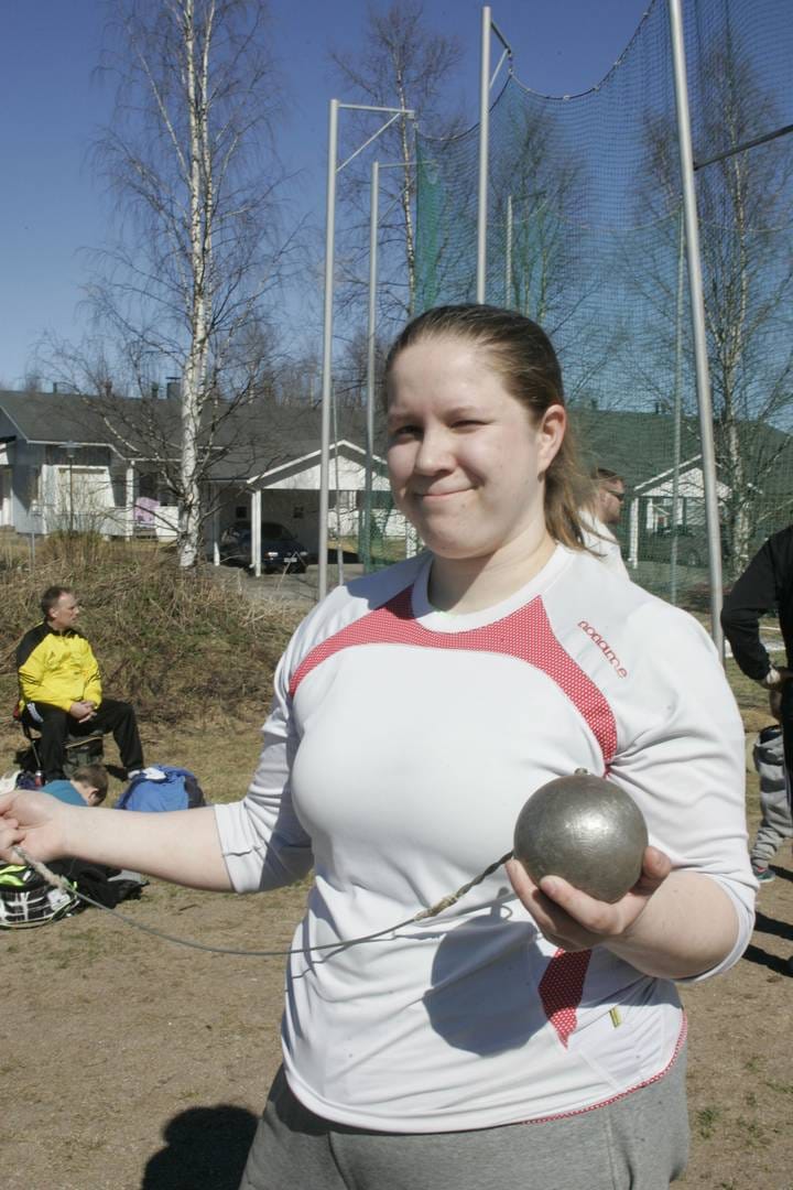 Tytti Oikarainen aloitti kauden osallistumalla kolmeen lajiin.