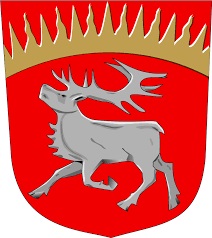 Kuusamon vaakunan punakentässä on hopeinen juokseva poro, jonka yläpuolella kultainen revontuli. Revontulet kuvastavat pohjoista luontoa, ja poro viittaa Lapin tunnuseläimenä aikaan, jolloin Kuusamo oli osa Lappia sen eteläisimpänä kylänä.
