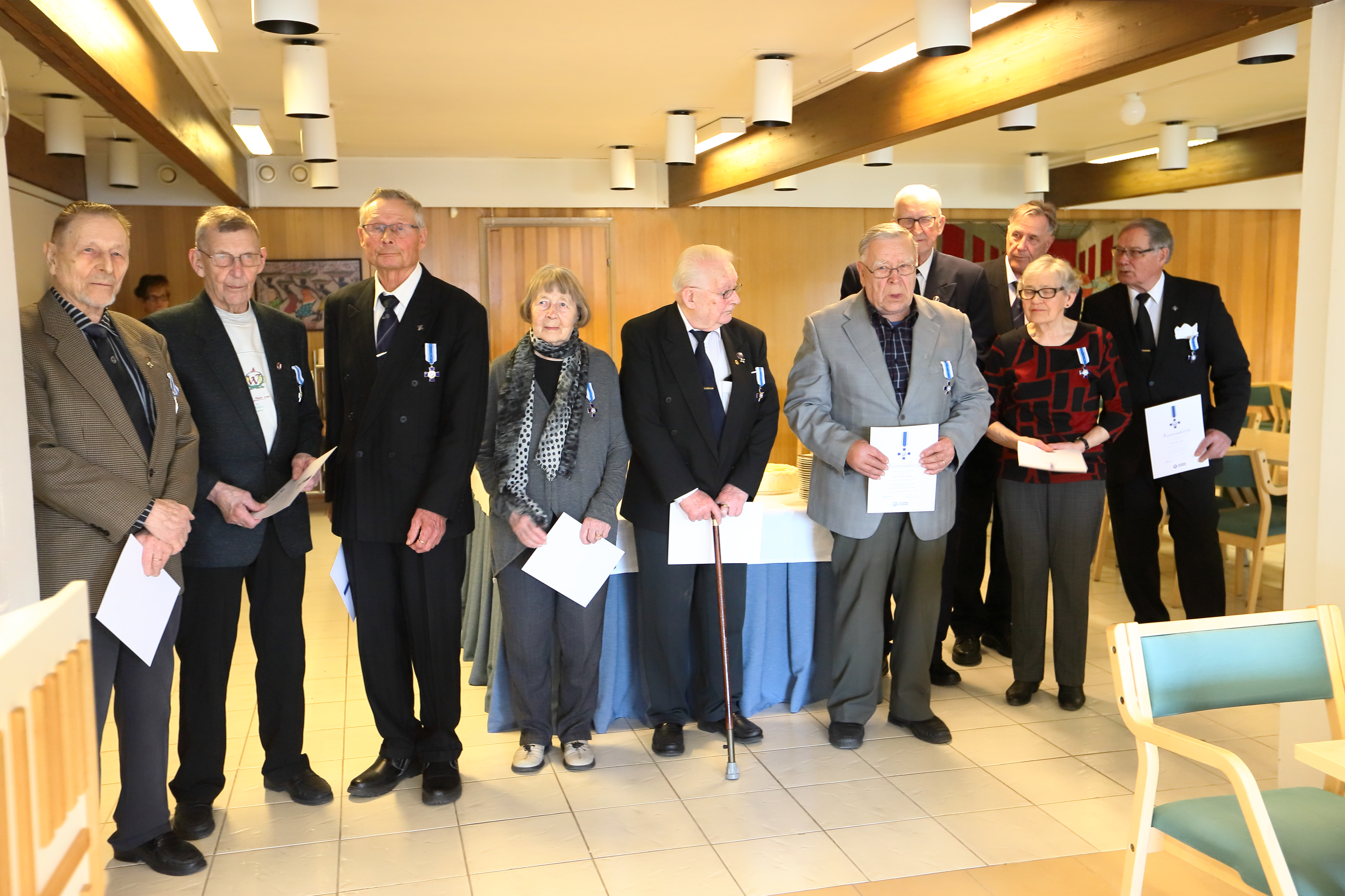 Reino Näsi, Veikko Ranta-Eskola, UntoSuomalainen, Kaarina Sorri, Toivo äsänen, Mikko Mattila, Vappu Mattila, takana Jorma Salkosalo, Juhani Sipola ja 
