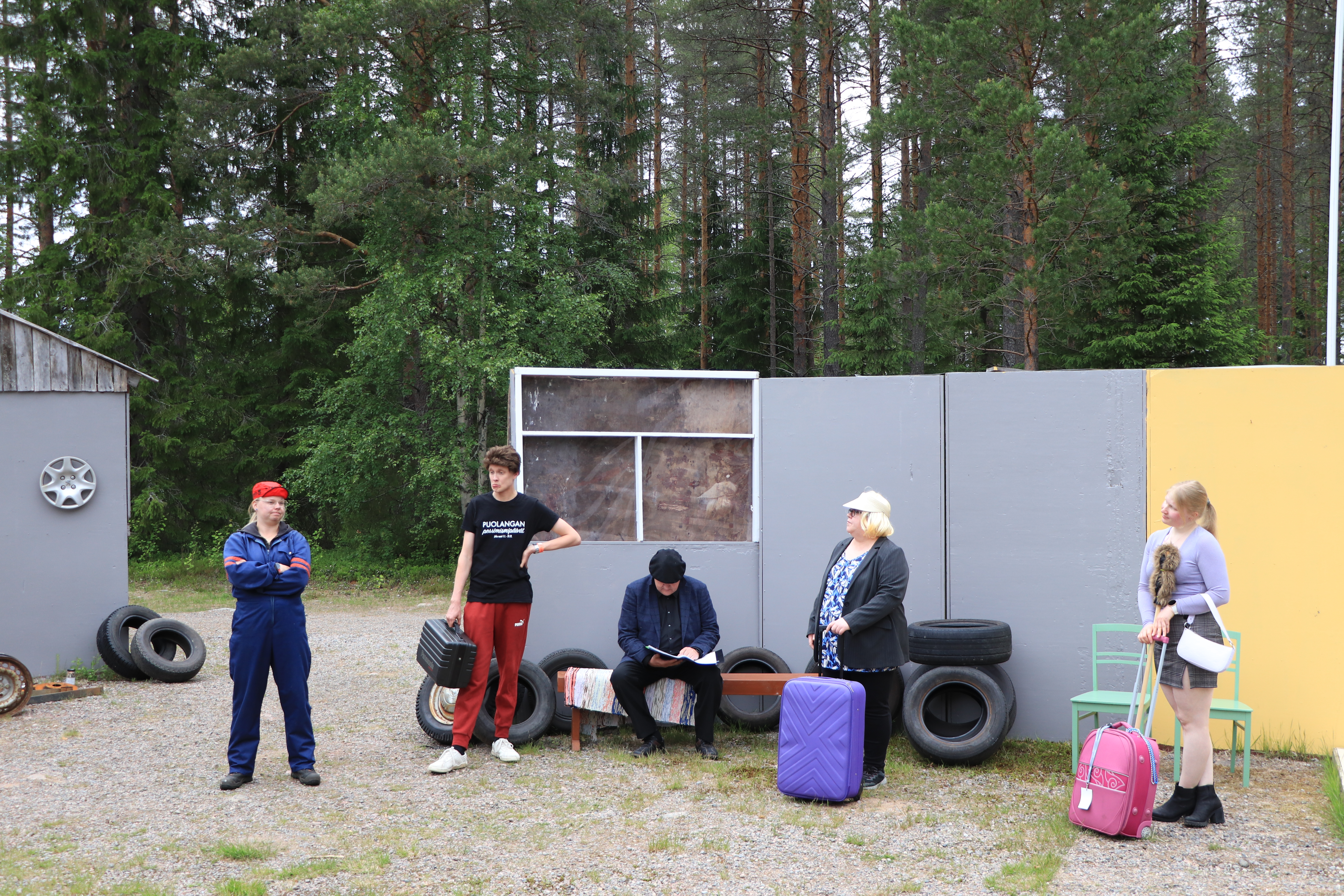 ”Outoja kai me kaikki ollaan, jos tarkkaan katsotaan”