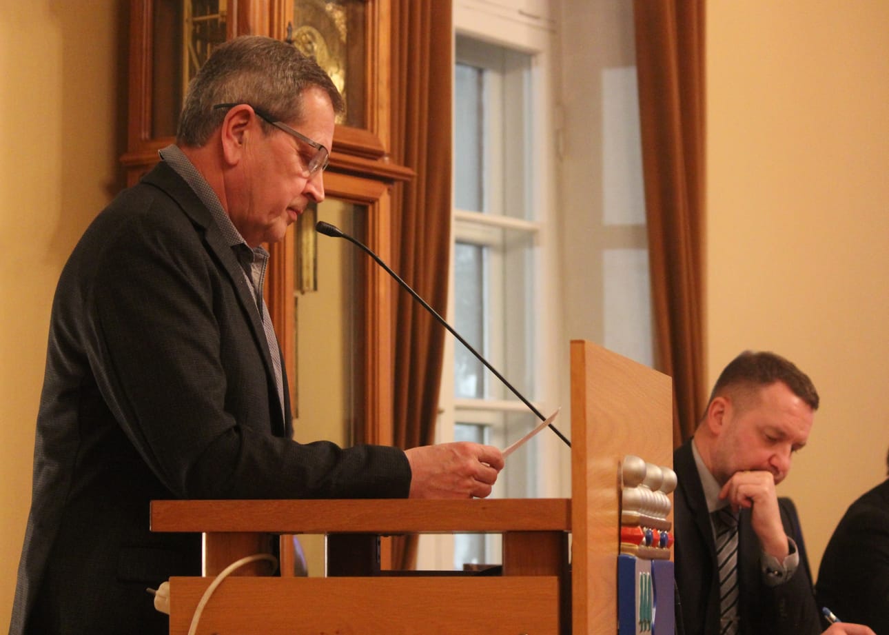 RKP:n valtuustoryhmän johtaja Kaj Kärr toivoi puolueiden välisen hyvän yhteistyön jatkuvan myös ensi vuonna.