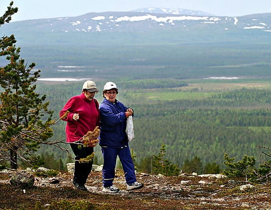 Vanhuuseläkeikärajan alentaminen ei houkuttele siirtymään eläkepäiville.