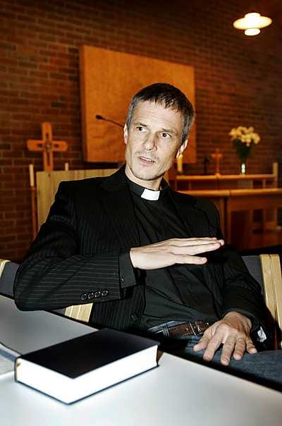 Karjasillan seurakunnan kappalainen Vesa Pöyhtäri.