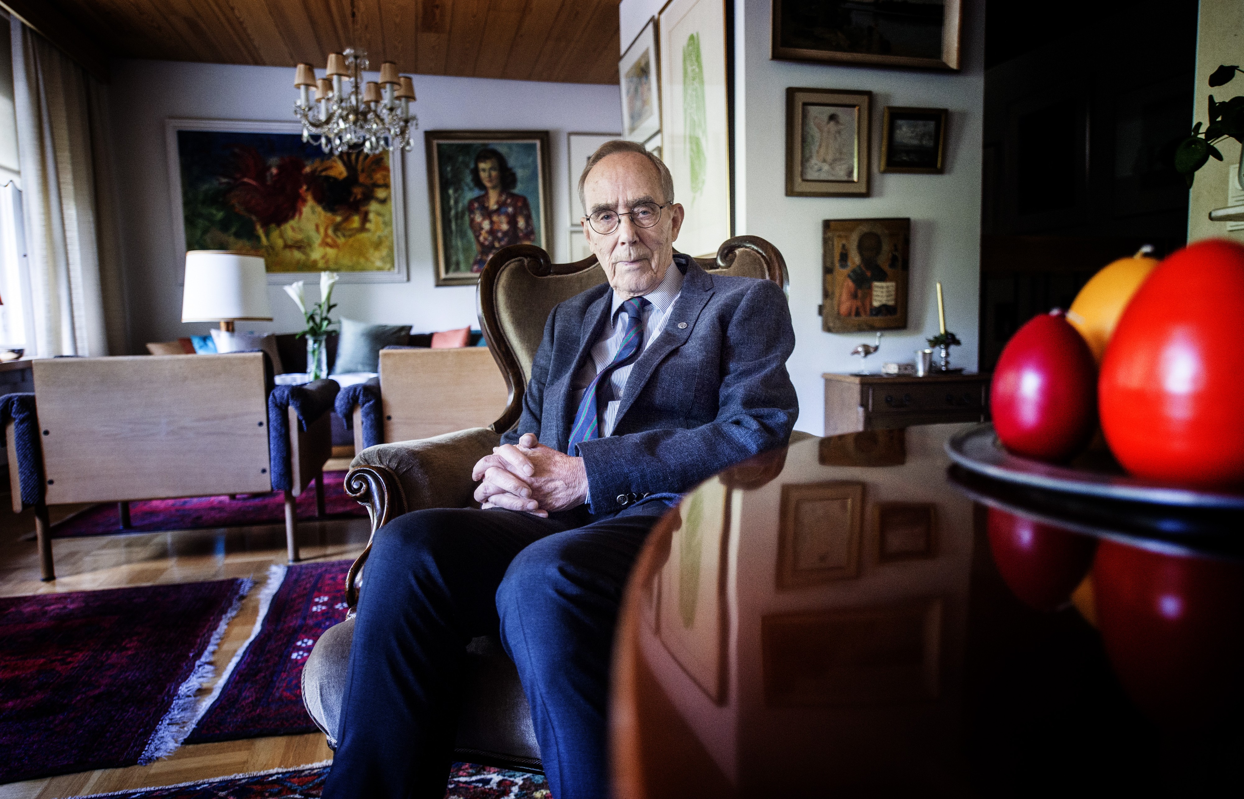 Arkkiatri Risto Pelkosen mukaan potilaan itsemääräämisoikeus ei vie vastuuta lääkäriltä. Potilas voi kieltäytyä hoidoista, mutta hän ei voi vaatia mitä tahansa hoitoa.