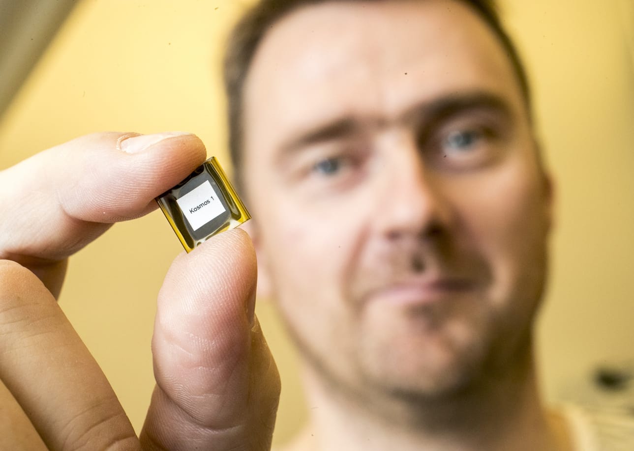 "Me olemme oikeaan aikaan liikkeellä, IoT-markkina on nousemassa ja me ratkaisemme olennaista ongelmaa", sanoo toimitusjohtaja Toni Soini. Kyse on toistaiseksi prototyypistä, joka maksaa 10 000 euroa.