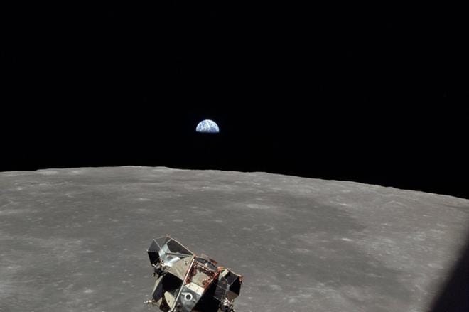 Maannousu Kuusta nähtynä. Nasan suunnitelmiin kuuluu uusi kuulento Kuun etelänavalle vuoteen 2024 mennessä. Rahoitus on vielä auki. KUVA: NASA HANDOUT