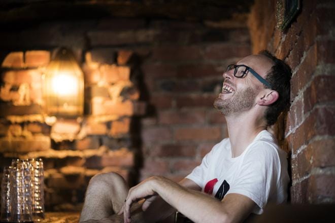  Chris Donaldsonin mielestä Pohjanmaalle tarvitaan Forex. Väkipakolla Tampereelle tehty Forex-reissu jäi miehen mieleen tragikoomisena episodina.