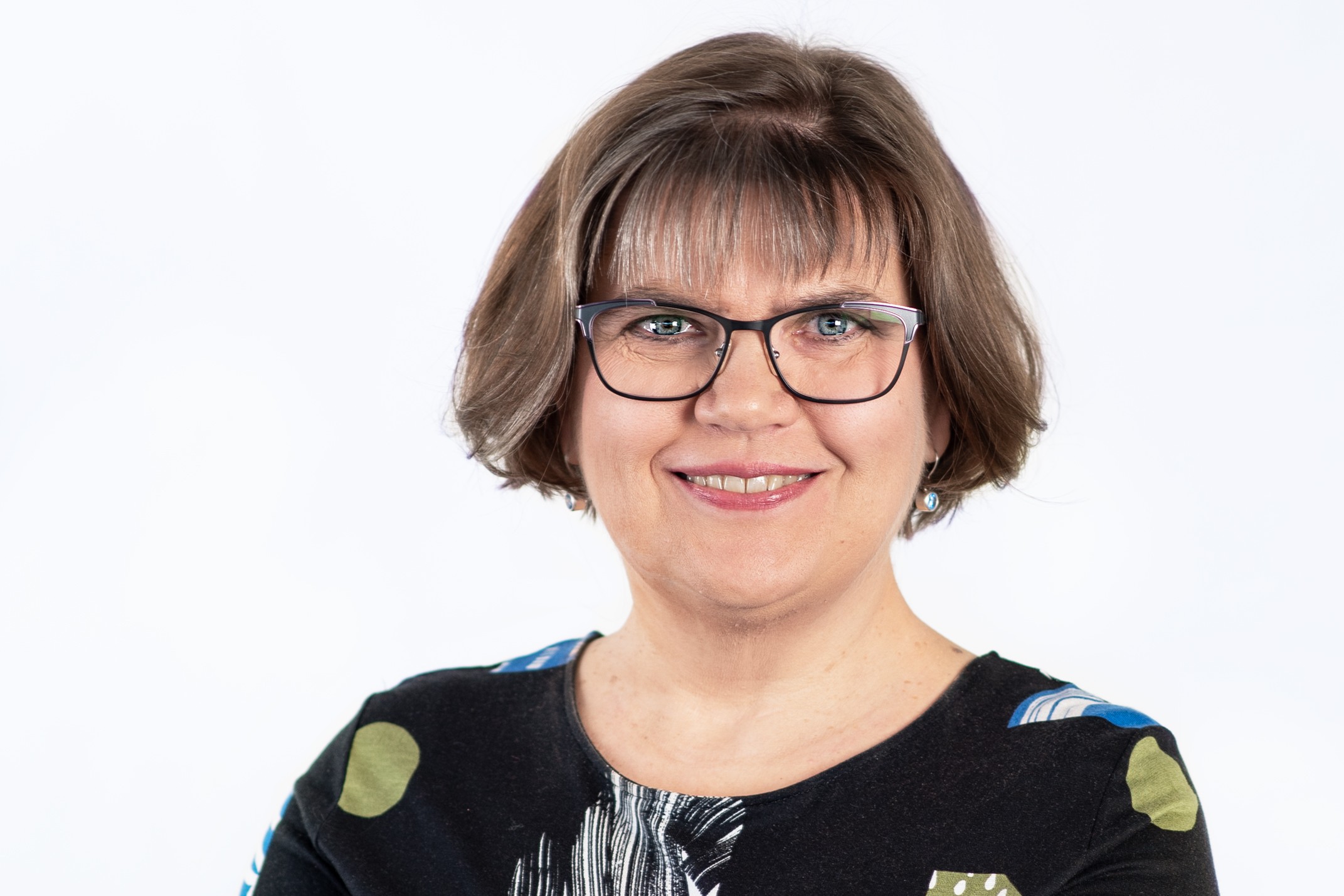 Kahdeksan kielen kahvipöytä
