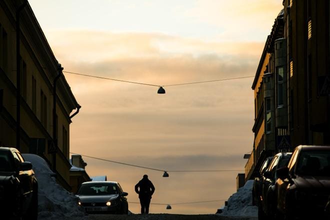 Ystävyyssuhteita syntyy lapsena ja nuorena paljon, mutta aikuisena tilanne kääntyy. Niko huomasi vähän alle 30-vuotiaana, ettei hänellä ollut enää yhteistä puhuttavaa parhaan nuoruudenystävänsä kanssa. KUVA: Joel Maisalmi