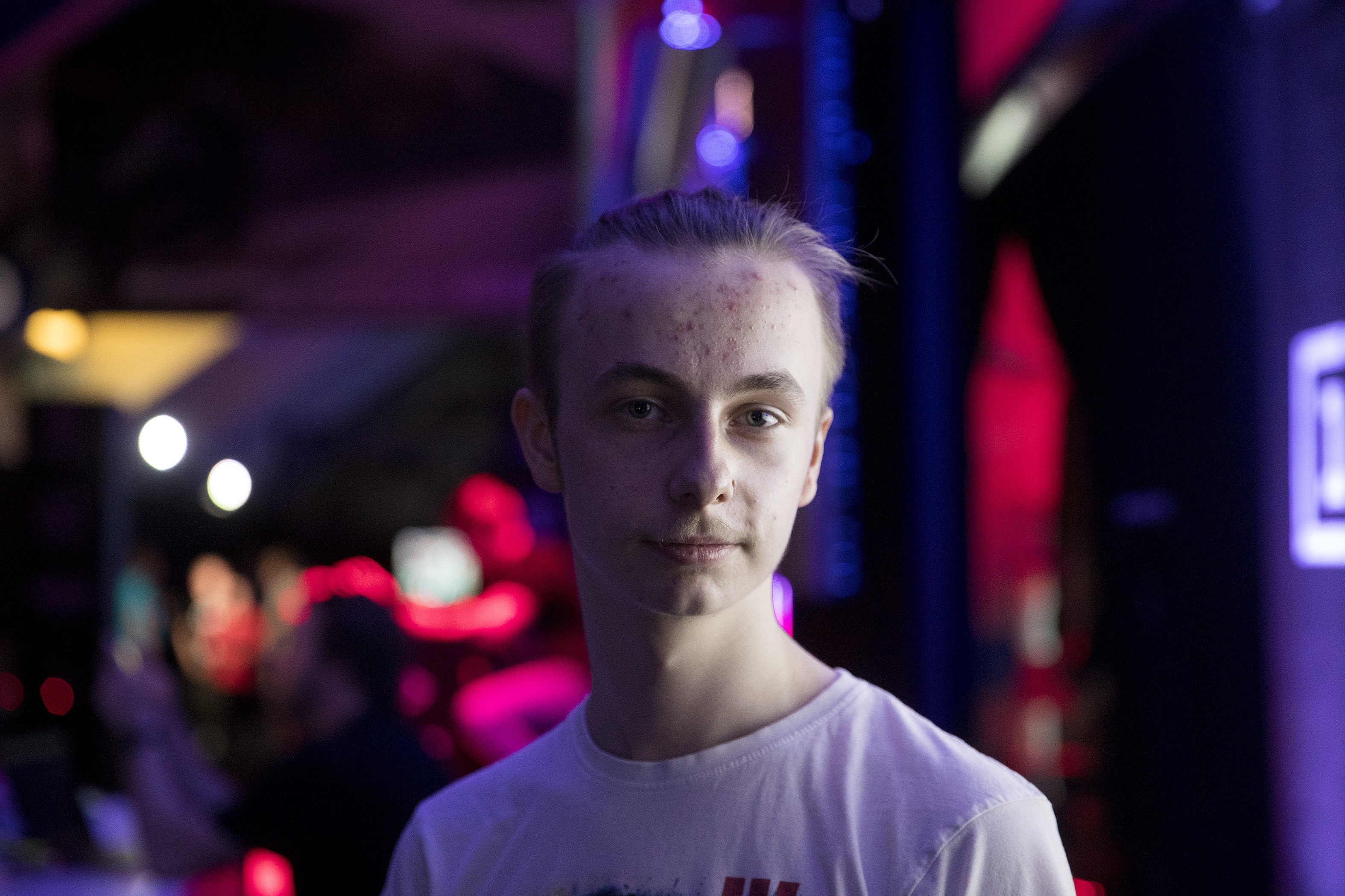 Porista Ouluun matkustanut Linus Rädyn tähtäin on ammattipelaajan urassa.