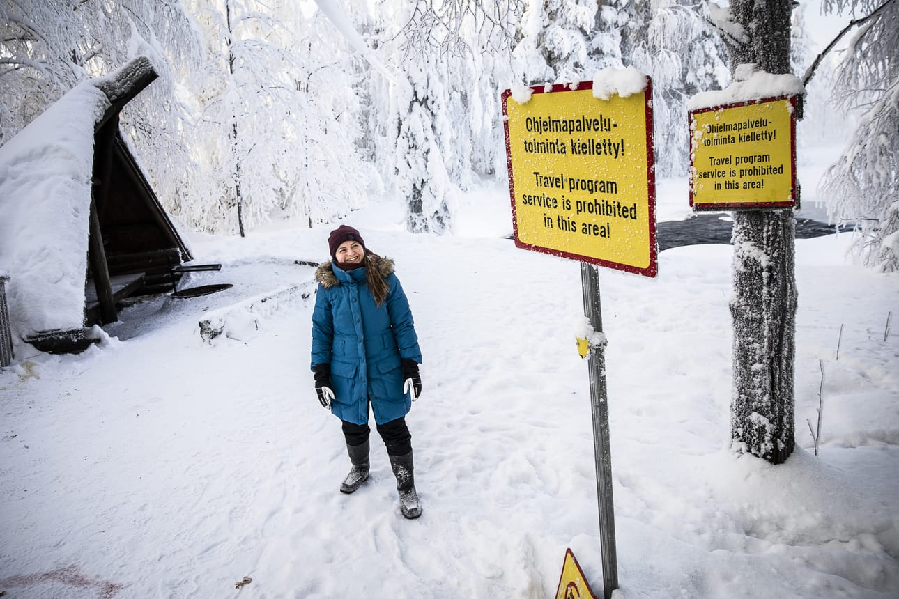 Misin kyläyhdistyksen puheenjohtaja Sanna Kallion mukaan osa ohjelmapalveluyrittäjistä tuo ryhmiä kyläyhdistyksen ylläpitämälle laavulle, vaikka paikalla on kieltokyltit. Kallio sanoo, että ongelmia ei olisi, jos yritykset siivoaisivat jälkensä käynnin jälkeen.