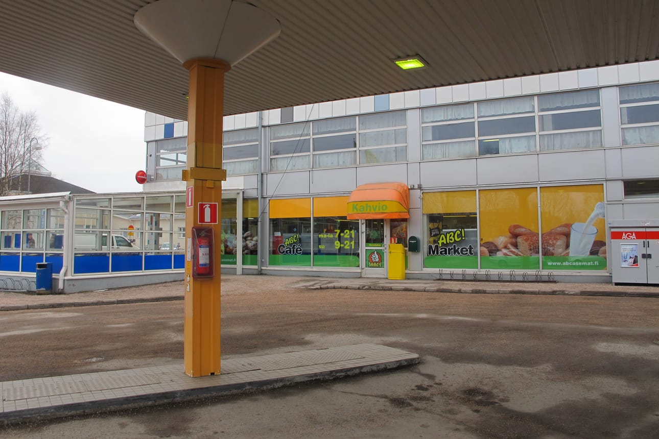 Nivalan ABC:n kiertää testatusti alle minuutissa.