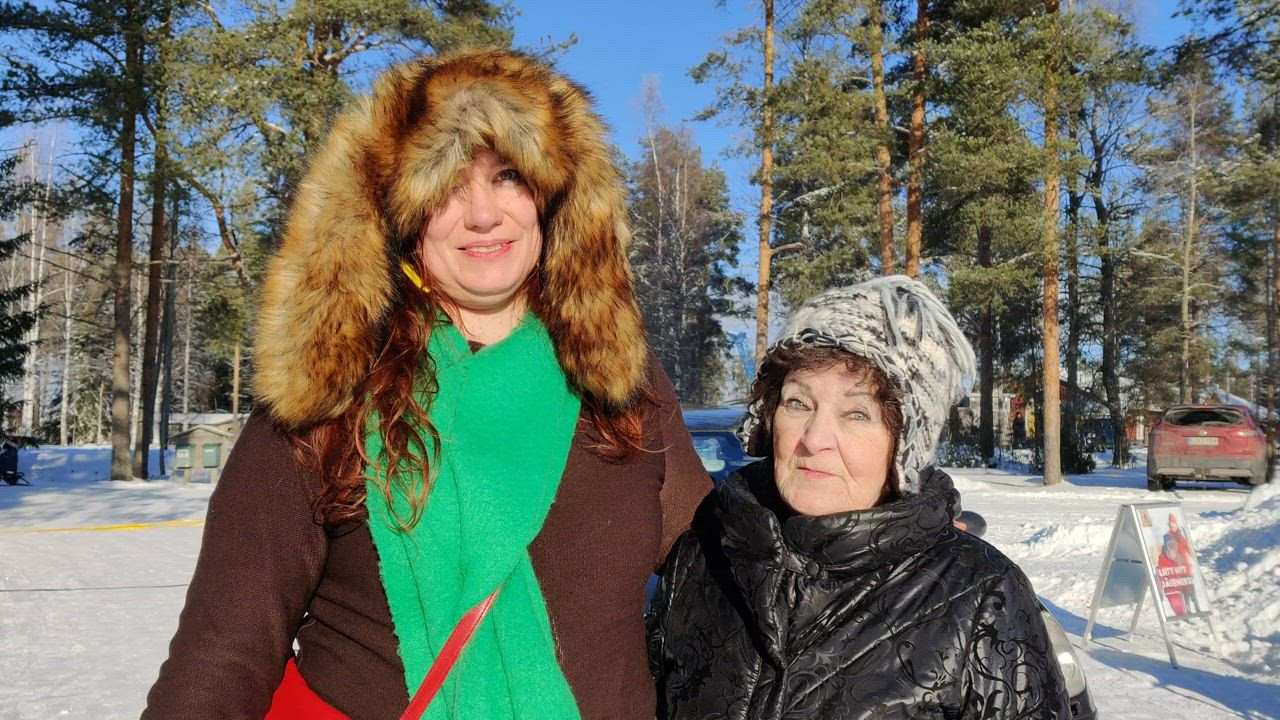 Anna Koivukangas ja Asta Lohvansuu kertovat potkukelkan historiasta